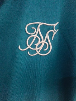 Camiseta SikSilk degradado azul y blanco
