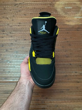 Air Jordan 4 Retro 'Thunder' 2012