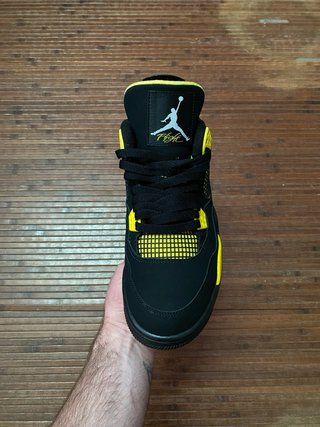 Air Jordan 4 Retro 'Thunder' 2012