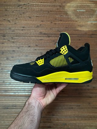 Air Jordan 4 Retro 'Thunder' 2012