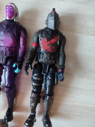 Figuras Superhéroes Marvel y Fortnite
