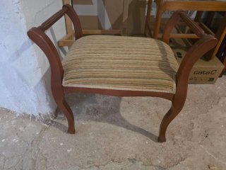 Cabeceros y mesita de cama