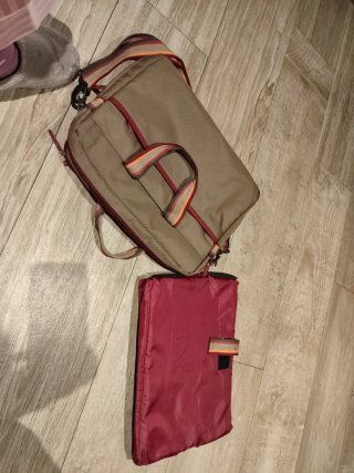 Maletín ordenador Misako beige y rallas naranjas