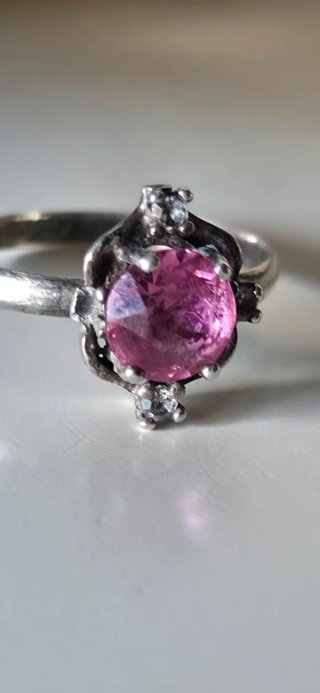 Anillo antiguo turmalina rosa