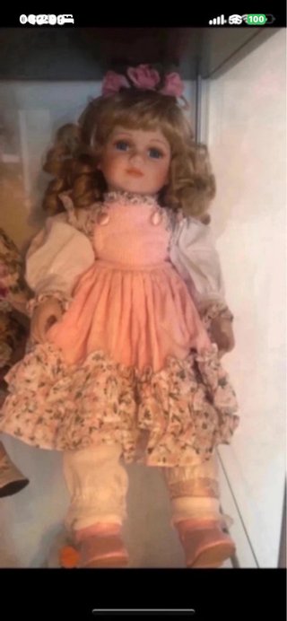 Linda Boneca de Porcelana Vintage