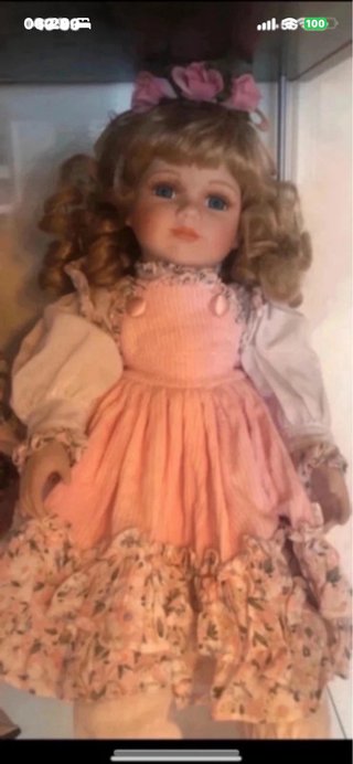 Linda Boneca de Porcelana Vintage