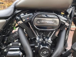 Harley Davidson Road King Gris