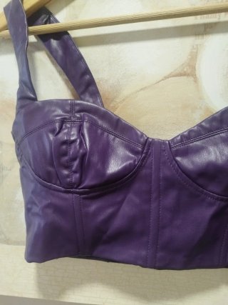 Top Corsé Piel Sintética Morado Zara