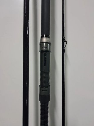 Caña Surfcasting Daiwa Emblem Surf Tipo R