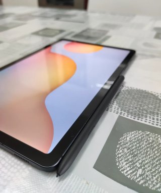Samsung Tab S6 Lite + Cover + S-Pen + Scatola