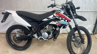 Derbi Senda Xtreme Enduro Negra y Blanca