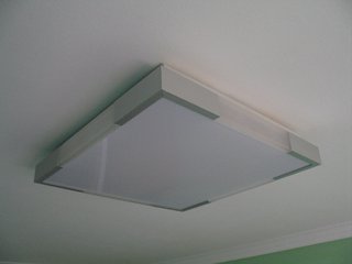 Candeeiro moderno prateado e branco