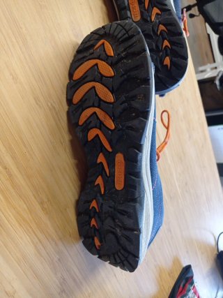 Zapatillas trekking montaña Izas Zorge Jeans