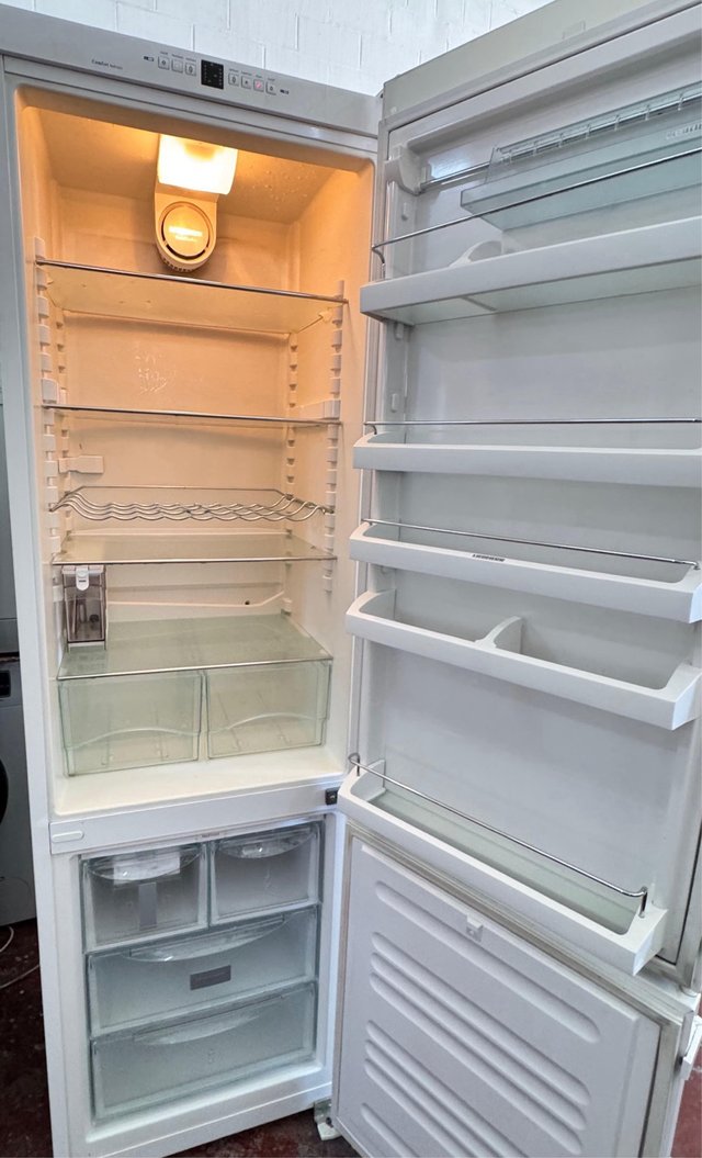 FRIGORÍFICO COMBI NO FROST LIEBHERR