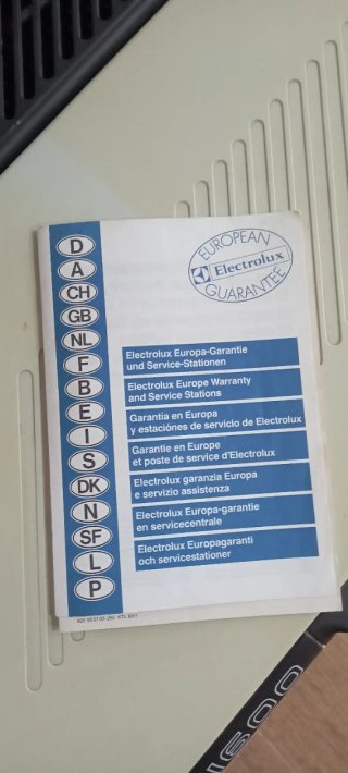 Nevera Trivalente Camping Electrolux RC1600