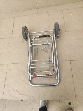 Carrito Maletas Viaje Plegable. Jardín.