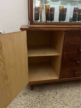 Vitrina de salón madera y cristal