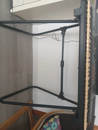 Teclado Yamaha con soporte