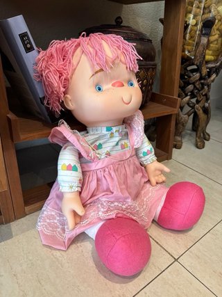 Muñeca Famosa Rosa Pelo Rosa
