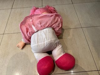 Muñeca Famosa Rosa Pelo Rosa