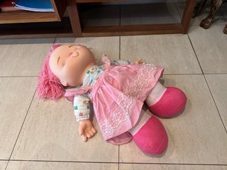 Muñeca Famosa Rosa Pelo Rosa