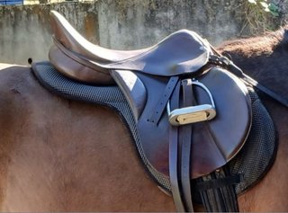 Silla de montar inglesa
