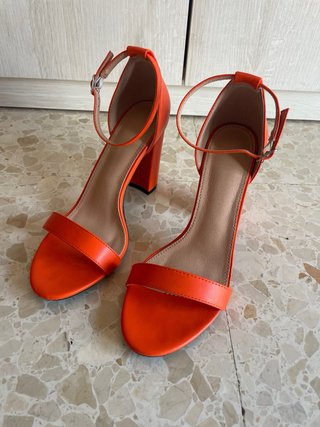 Tacones naranjas Shein
