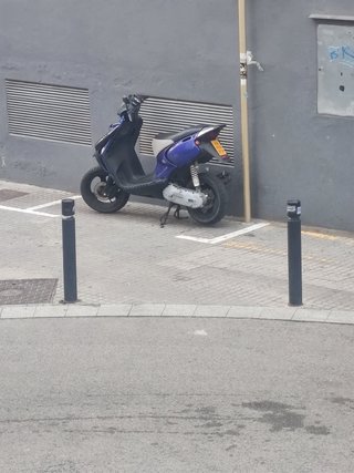 Beta Ark 50cc Scooter Azul