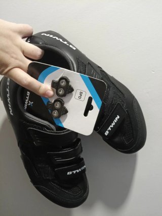 Zapatillas B'TWIN MTB 500 T42 + calas SPD