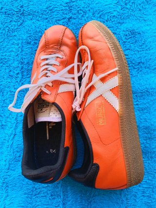Zapatillas Munich Naranja y Blanco