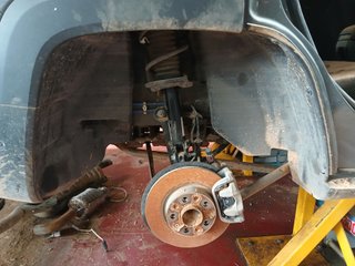 PASO RUEDA TRASERO DERECHO Jeep Renegade (BU)(2014->)