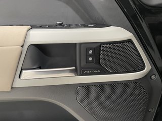 Defender 3.0 D250 SE 110 Auto 4WD MHEV