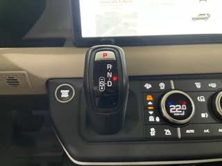 Defender 3.0 D250 SE 110 Auto 4WD MHEV