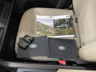 Defender 3.0 D250 SE 110 Auto 4WD MHEV