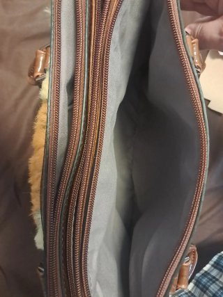 Bolso de mano floral marrón y naranja