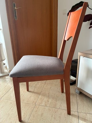 Conjunto mesa comedor extensible con 4 sillas