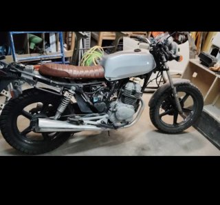 Honda CB250 Naked Negra Manual