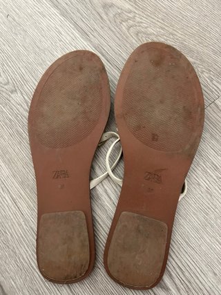 Sandalias mujer tiras doradas y blancas