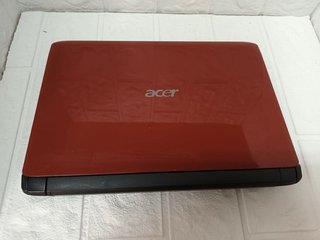 Portatil Acer Aspire One 532h-2br (1835)