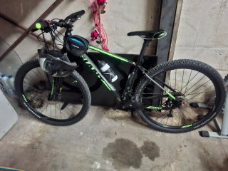 Bicicleta de Montaña Giant Negra/Verde    Talla  M