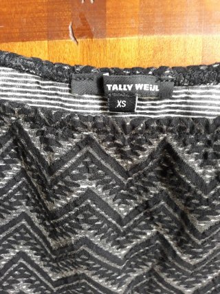 Top corto Tally Weijl nero fantasia zig zag XS