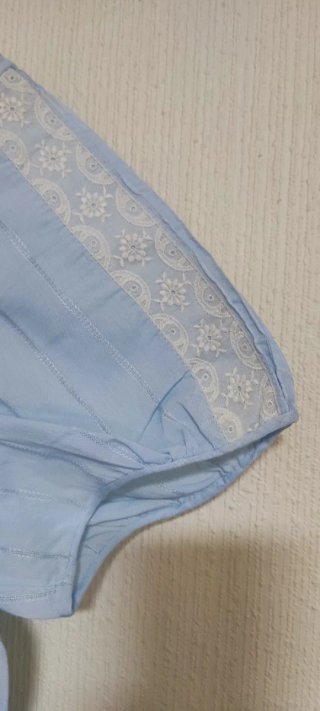 Camisón celeste con encaje
