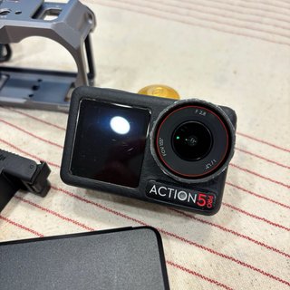 DJI Action 5 Pro + Accesorios