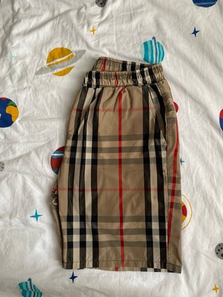 Pantaloncini BB Taglia XL ma veste come una M/S