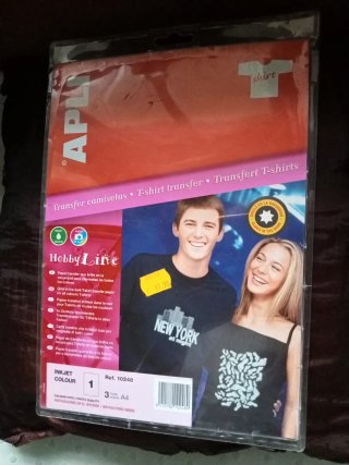 Papel Transfer APLI Brilla Oscuridad T-Shirt