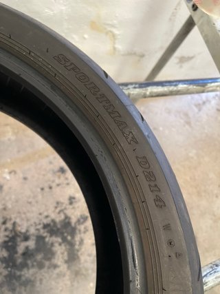 1x 160/60 ZR17 69W Dunlop SportMax D214