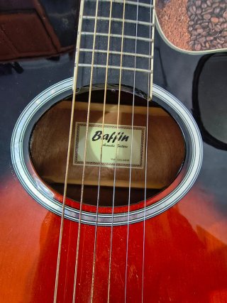 Guitarra Electroacústica Baffin Sunburst