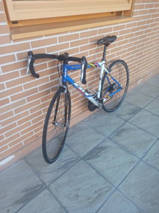Bicicleta Carretera BH 551.