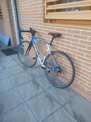 Bicicleta Carretera BH 551.