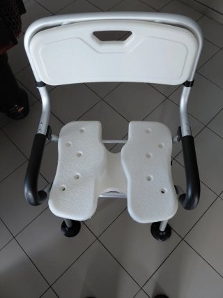Cadeira de Banho Adaptável
